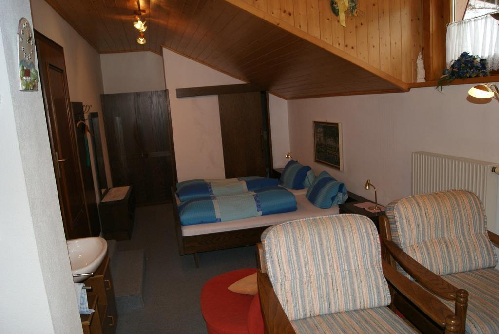 Gaestehaus Ferienwohnungen Lackner Rennweg am Katschberg Habitación foto